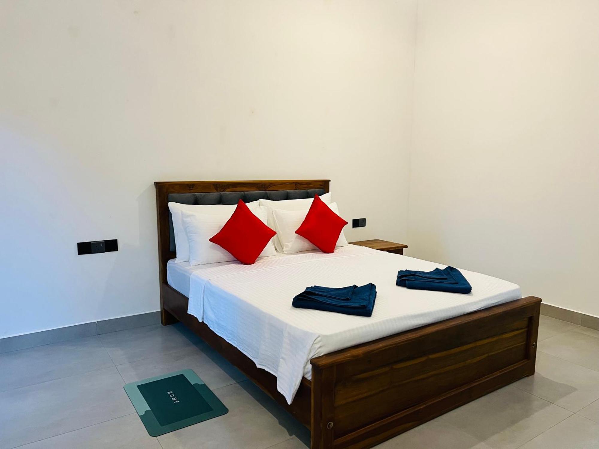 Maapagala Resort Сигирия Экстерьер фото
